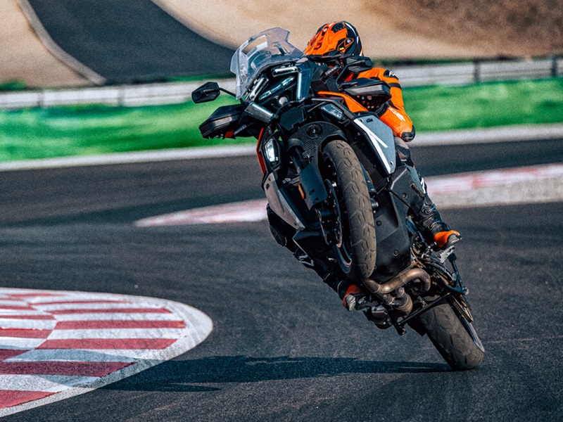2025 KTM SUPER ADVENTURE S EVO 1