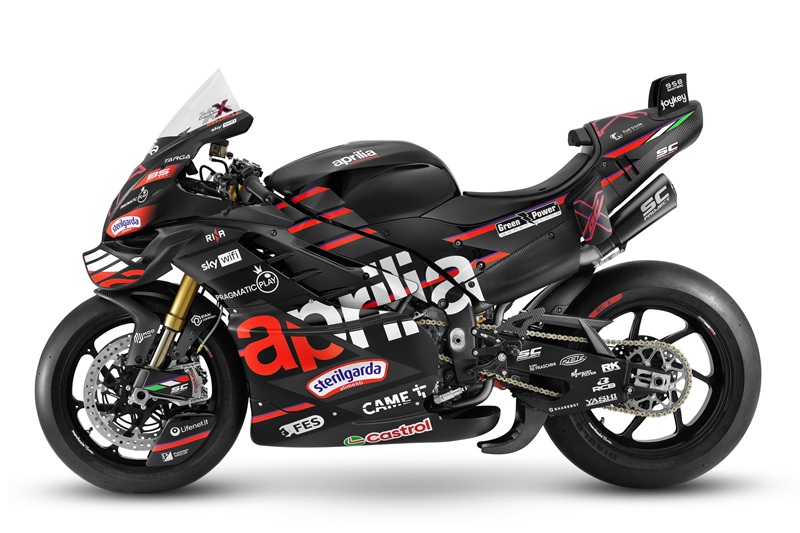 rsv4 x gp launch 09