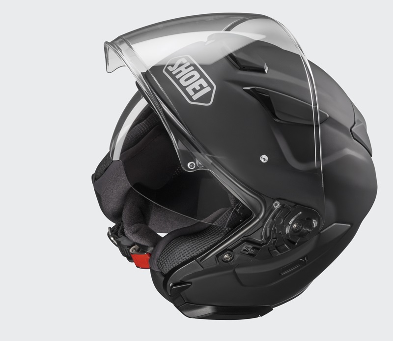 Shoei J Cruise3 view from front visor open1 retouched bglight