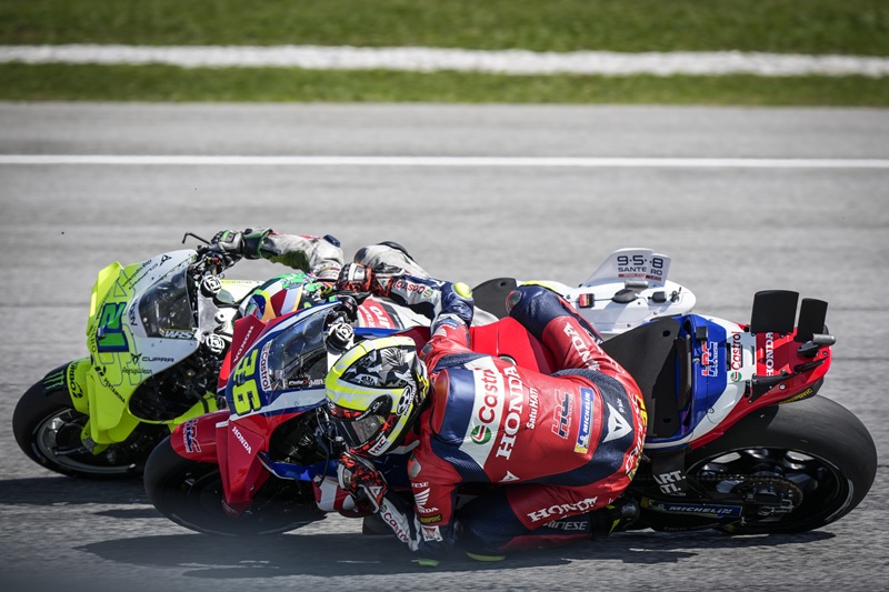 52a407d8 2321 88d7 bd64 e5e131b15da4