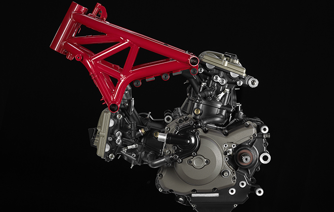 MONSTER1200_Engine_Frame_01_copy