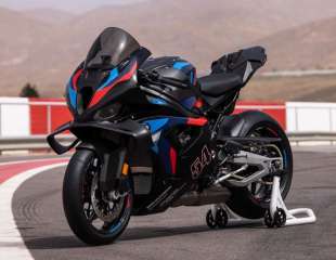 218 KS za 314 km/h: BMW M 1000 RR & S 1000 RR za 2025.